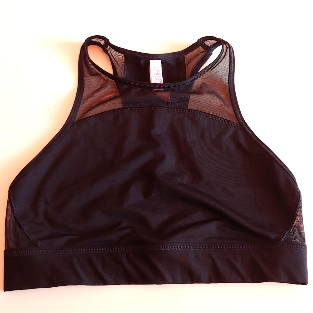 VS Pink. sports bra mesh detail